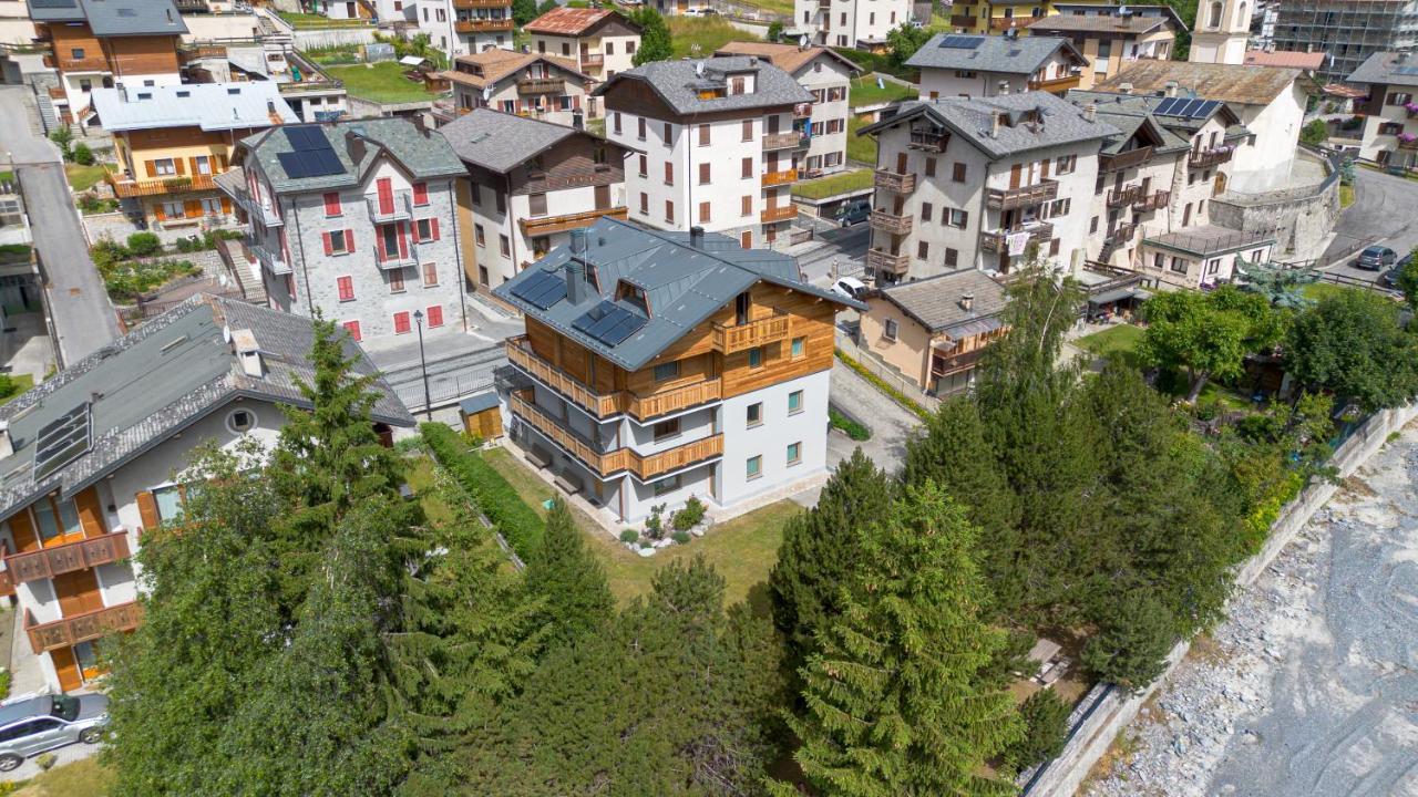 La Casa Di Armando Aparthotel Bormio Luaran gambar